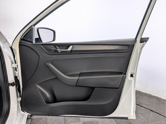 2021 Skoda Rapid II, белый - вид 23