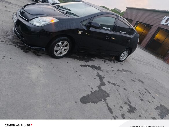 2008 Toyota Prius II Рестайлинг (XW20), чёрный, 550000 рублей - вид 1