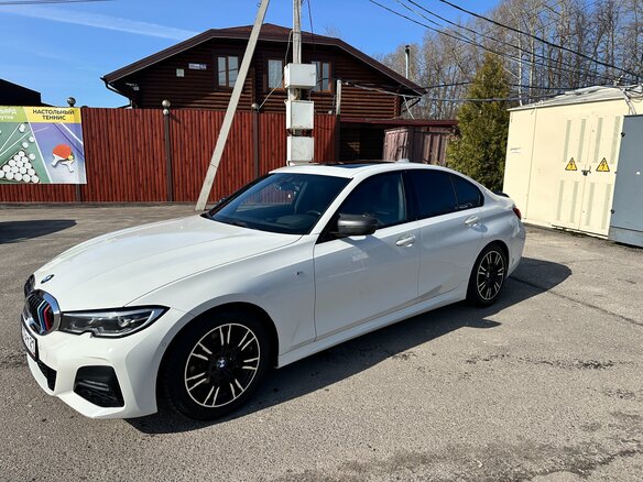 2020 BMW 3 серии 320i VII (G2x), белый, 4000000 рублей - вид 2