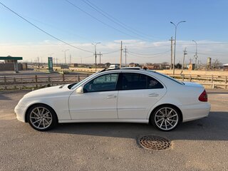 2008 Mercedes-Benz E-Класс 350 III (W211, S211) Рестайлинг, белый, 700000 рублей, вид 2