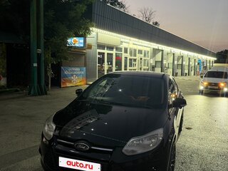 2015 Ford Focus III, чёрный, 735000 рублей, вид 3