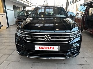 2023 Volkswagen Tiguan II Рестайлинг, чёрный, 4131855 рублей, вид 3