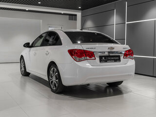 2012 Chevrolet Cruze I, белый, 575000 рублей, вид 4