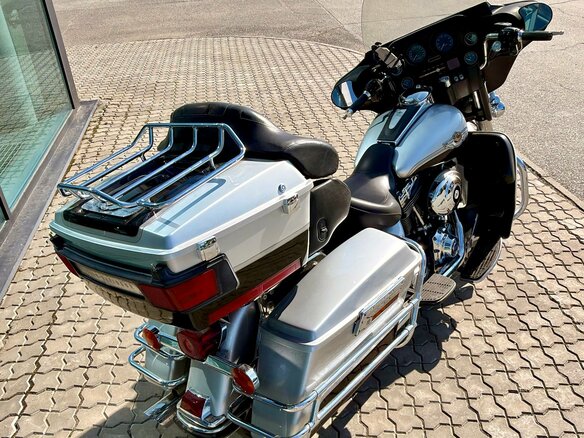 2003 Harley-Davidson Electra Glide, серебристый, 690000 рублей - вид 10