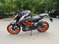 2022 KTM 390 Duke, серый, 550000 рублей - вид 1