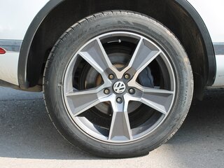 2015 Volkswagen Touareg II Рестайлинг, белый, 2700000 рублей, вид 5