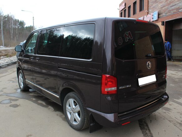 2011 Volkswagen Multivan T5 Рестайлинг, коричневый, 2200000 рублей - вид 4
