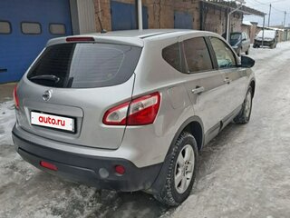 2012 Nissan Qashqai I Рестайлинг, серебристый, 1000000 рублей, вид 3