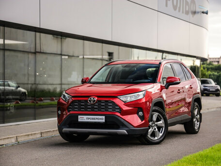Toyota RAV4 V (XA50)