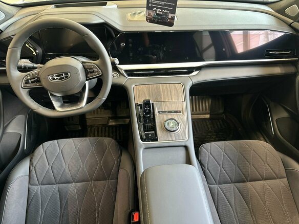 2026 Geely Monjaro I Рестайлинг, зелёный - вид 12