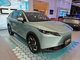 2026 Omoda C7, серебристый, 3099000 рублей, вид 3
