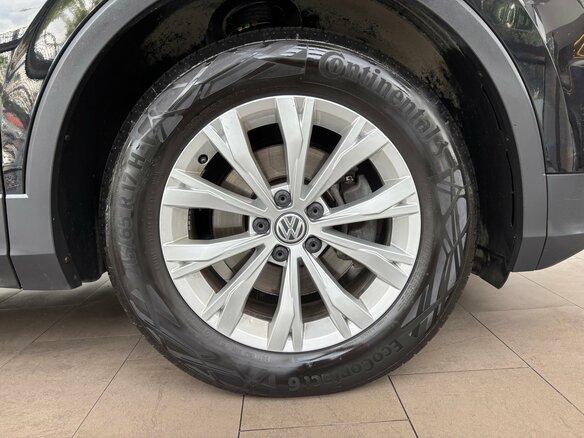 2019 Volkswagen Tiguan II, чёрный, 1929000 рублей - вид 14