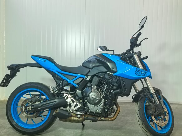 2023 Suzuki GSX-8S, синий, 789000 рублей - вид 3