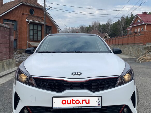 2021 Kia Rio IV Рестайлинг, белый, 1990000 рублей - вид 17