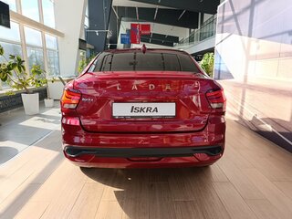 2026 Lada (ВАЗ) Iskra, красный, 1292000 рублей, вид 5