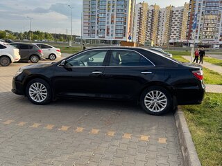 2015 Toyota Camry VII (XV50) Рестайлинг, чёрный, 2250000 рублей, вид 4