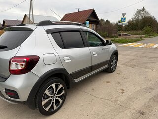 2020 Renault Sandero Stepway II Рестайлинг, серый, 1090000 рублей, вид 3