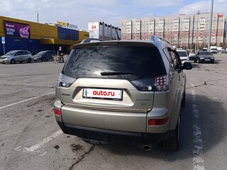 2008 Mitsubishi Outlander II, бежевый, 1190000 рублей, вид 4