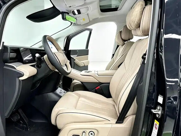 2024 Xpeng X9 84.5 kWh I, чёрный - вид 3