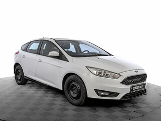 2018 Ford Focus III Рестайлинг, белый, 970000 рублей, вид 3
