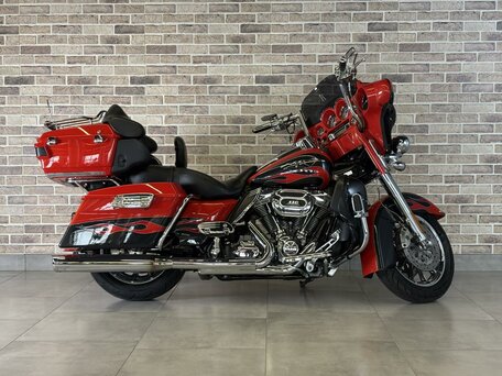 2009 Harley-Davidson CVO, оранжевый, 1135000 рублей, вид 1