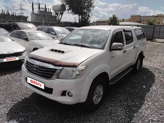 2014 Toyota Hilux VII Рестайлинг, белый, 1800000 рублей, вид 2