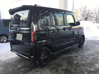 2022 Honda N-BOX II Рестайлинг, чёрный, 890060 рублей, вид 5