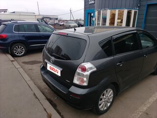 2007 Toyota Corolla Verso I Рестайлинг 2, серый, 700000 рублей, вид 3
