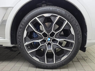2026 BMW X7 40i I (G07) Рестайлинг, белый, 16850000 рублей, вид 4