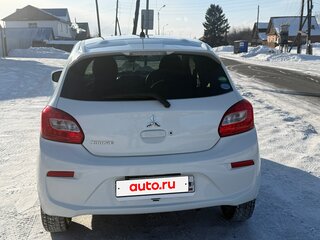 2019 Mitsubishi Mirage VI Рестайлинг, белый, 900000 рублей, вид 3