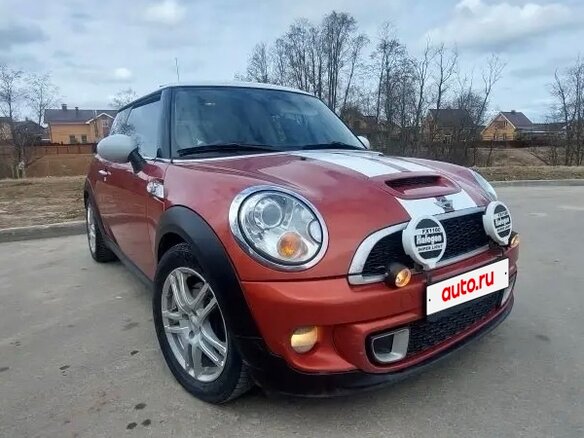 2012 Mini Hatch Cooper S II (R56) Рестайлинг, оранжевый, 1240000 рублей - вид 4