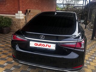 2019 Lexus ES 250 VII, чёрный, 4100000 рублей, вид 3