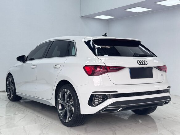 2022 Audi A3 Sportback 35 TFSI IV (8Y), белый, 2050000 рублей - вид 5