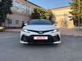 2022 Toyota Camry VIII (XV70) Рестайлинг, белый, 3800000 рублей - вид 1