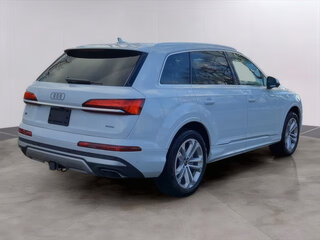 2026 Audi Q7 45 TFSI II (4M) Рестайлинг 2, серый, 7771946 рублей, вид 4