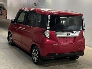 2020 Toyota Tank I, красный, 1050000 рублей, вид 4