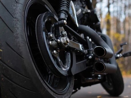 2014 Harley-Davidson Sportster 883, чёрный, 1900000 рублей, вид 2