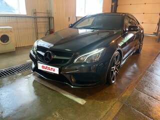 2014 Mercedes-Benz E-Класс 200 IV (W212, S212, C207) Рестайлинг, чёрный, 2400000 рублей, вид 1