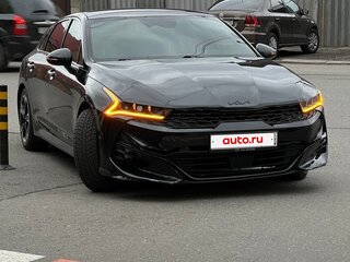 2021 Kia K5 III, чёрный, 2200000 рублей, вид 4