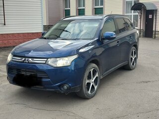 2013 Mitsubishi Outlander III, синий, 1150000 рублей, вид 3