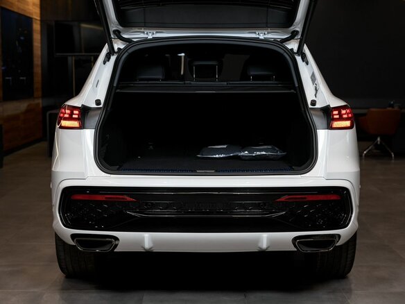 2026 Audi Q5 L III (GU), белый, 6500000 рублей - вид 15