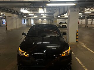 2008 BMW 5 серии 530xi V (E60/E61) Рестайлинг, чёрный, 1500000 рублей, вид 3
