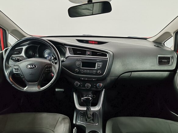 2016 Kia Ceed II Рестайлинг, красный, 1070000 рублей - вид 13