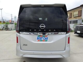2023 Nissan Serena VI (C28), серебристый, 1890000 рублей, вид 5