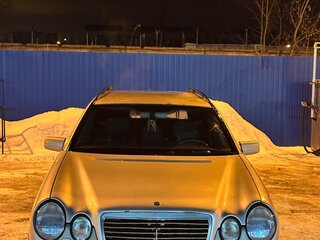 1997 Mercedes-Benz E-Класс 240 II (W210, S210), серебристый, 290000 рублей, вид 3