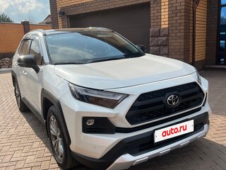 2024 Toyota RAV4 V (XA50), белый, 3600000 рублей, вид 1
