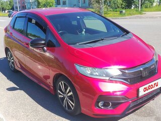 2017 Honda Fit III, красный, 1425000 рублей, вид 3