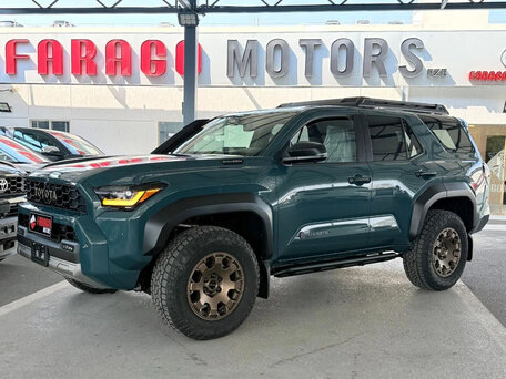 Toyota 4Runner VI