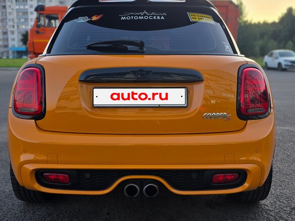 2016 Mini Hatch Cooper S III (F55/F56), оранжевый - вид 3