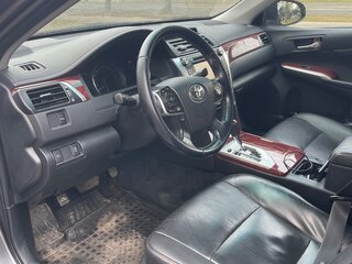 2012 Toyota Camry VII (XV50), серый, 1400000 рублей, вид 5